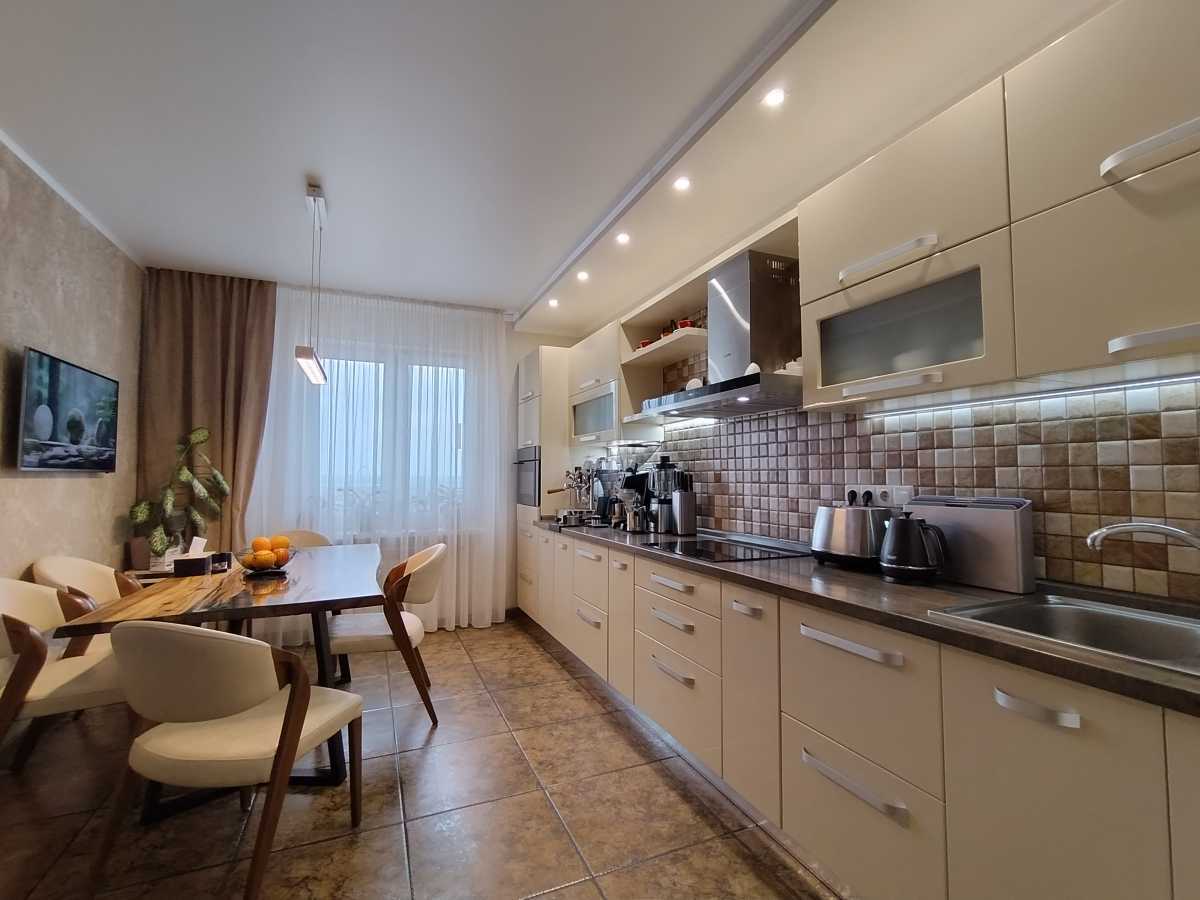 Продажа 3-комнатной квартиры 76 м², Елизаветы Чавдар ул., 14