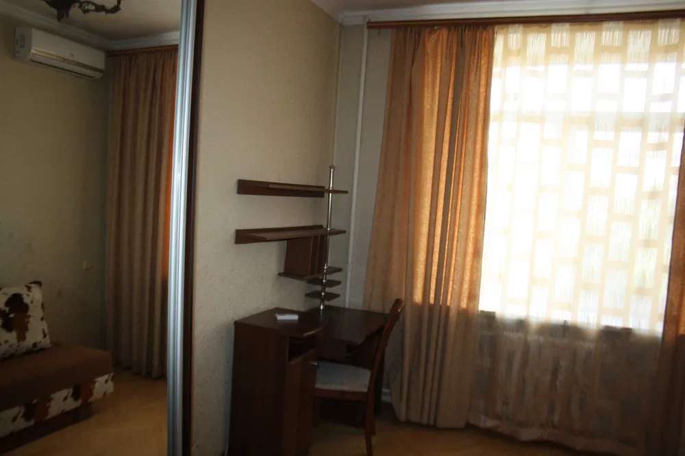 Продажа 2-комнатной квартиры 49 м², Дружбы Народов бул., 18/7