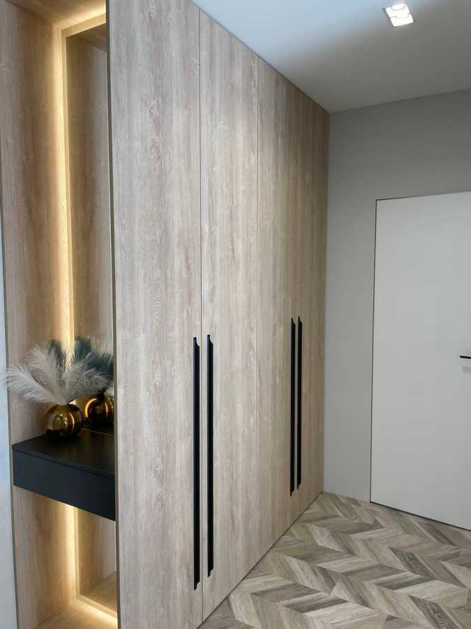 Продажа 1-комнатной квартиры 45 м², Студенческая ул., 30