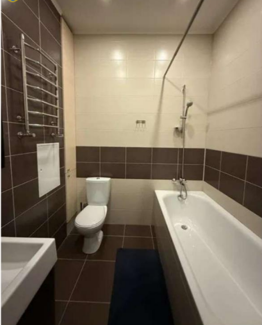 Продаж 2-кімнатної квартири 46 м², Перлинна вул.