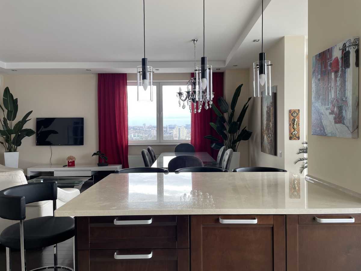 Аренда 3-комнатной квартиры 110 м², Оболонская пл., 1