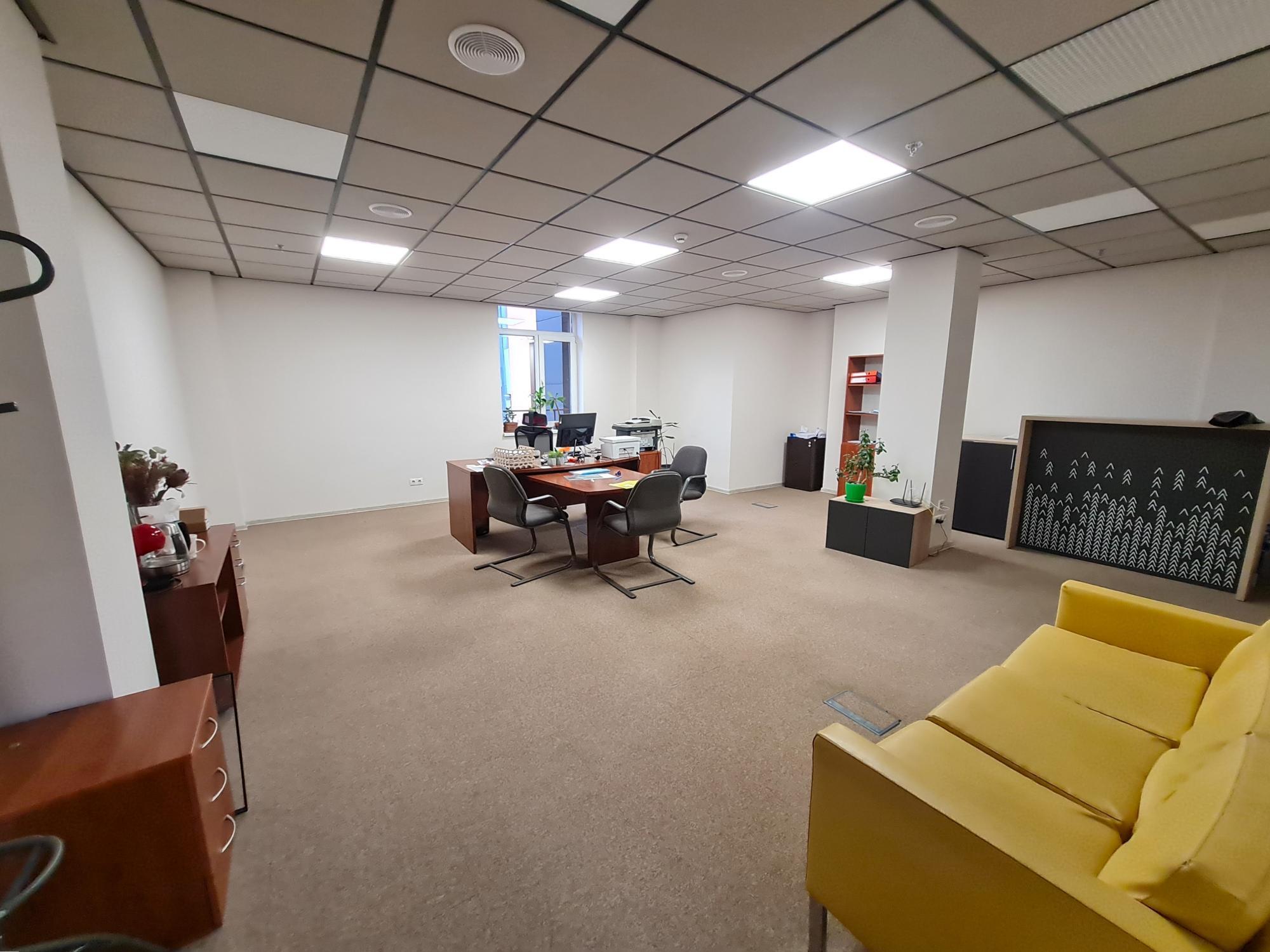 Аренда офиса 44 м², Петра Сагайдачного ул., 25Б