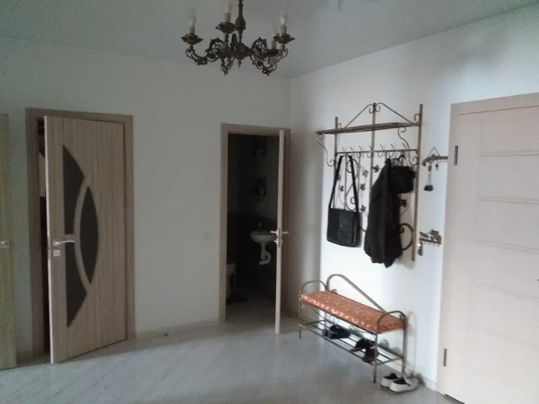 Продаж 2-кімнатної квартири 82.4 м², Інститутський пров.