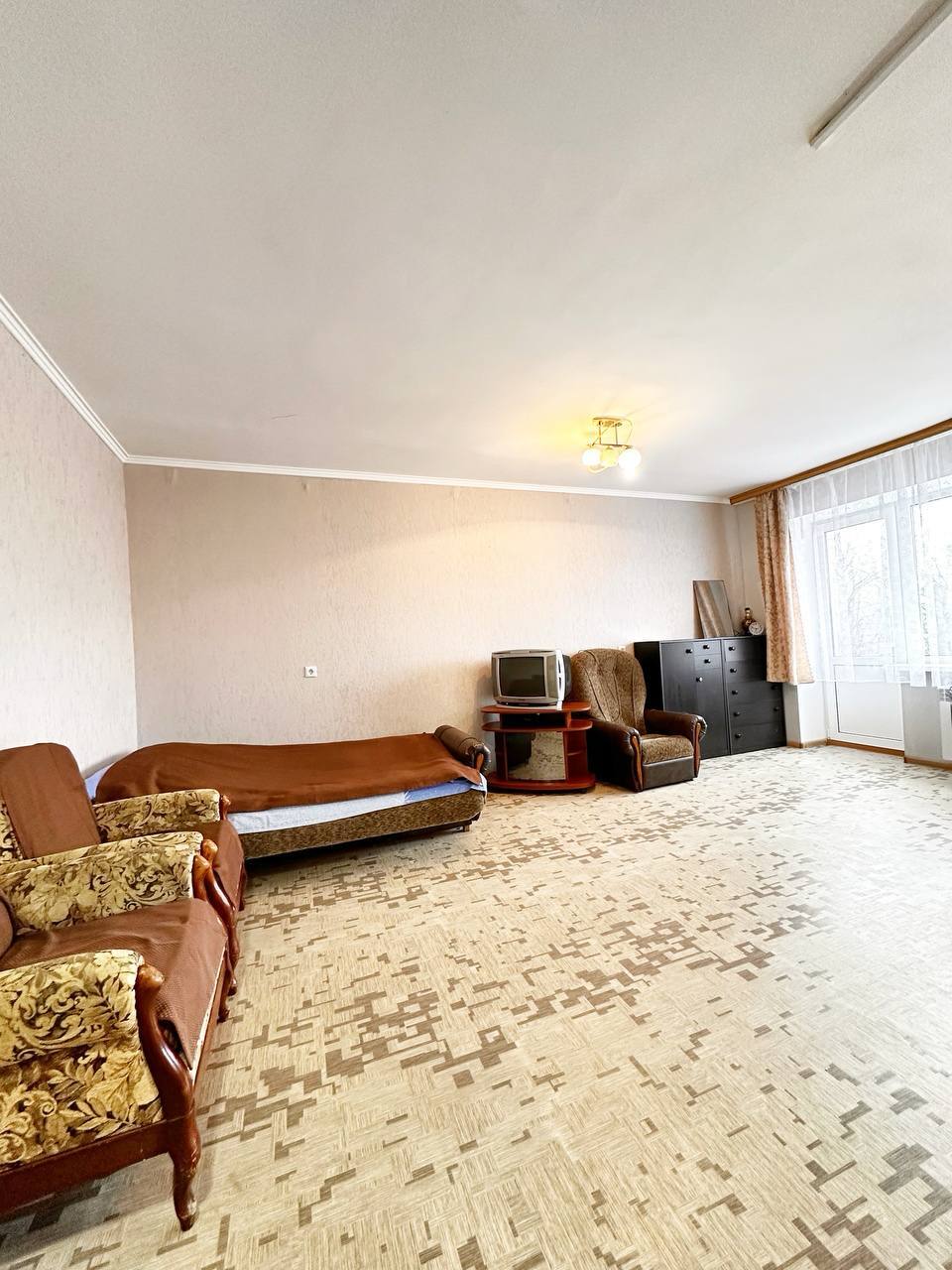 Продаж 1-кімнатної квартири 30 м², Лебединська вул.