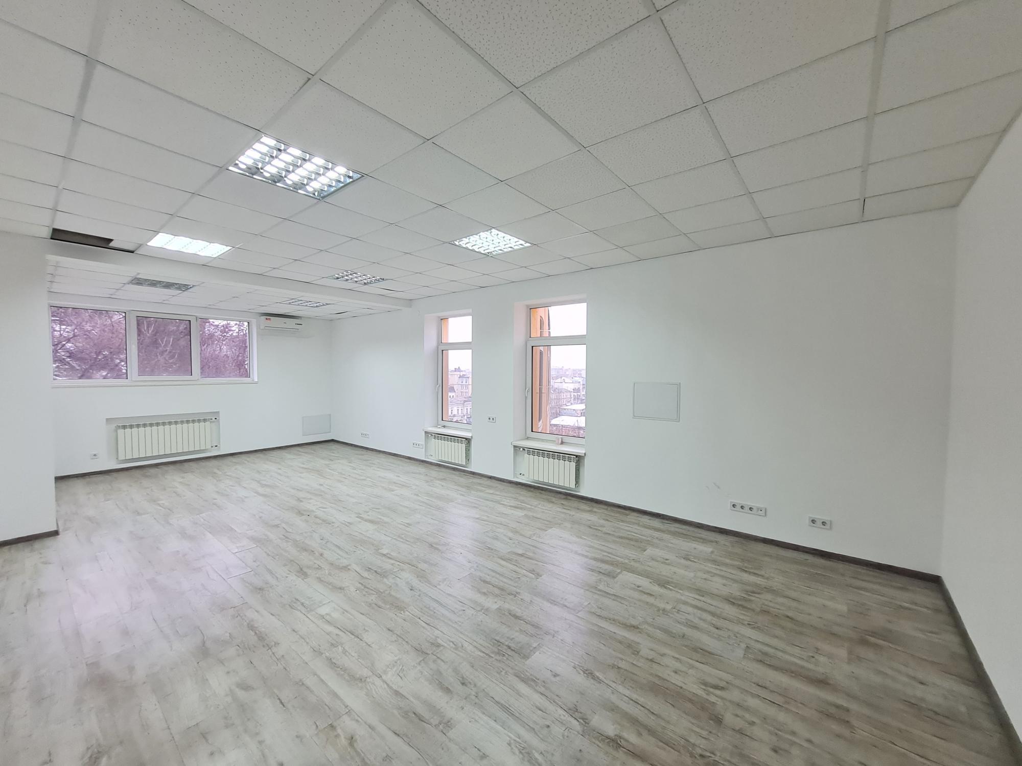 Оренда офісу 98 м², Нижній Вал вул., 15