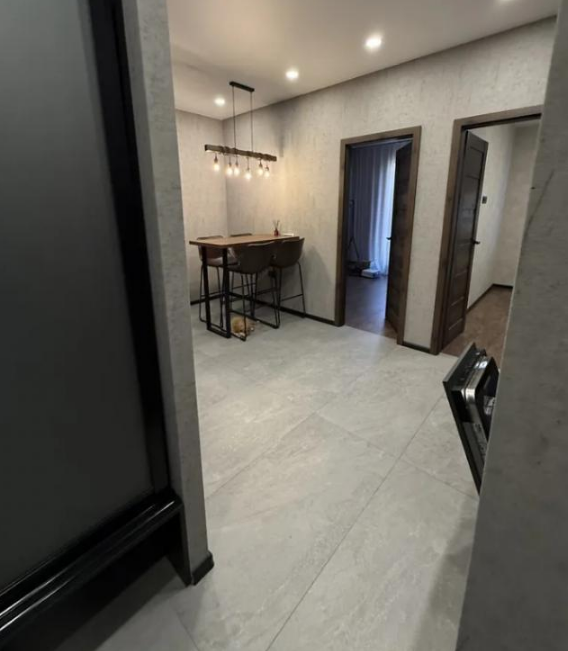 Продаж 2-кімнатної квартири 45 м², Перлинна вул.