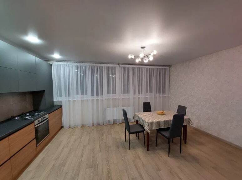 Продажа 2-комнатной квартиры 70 м², Михаила Лушпы просп.