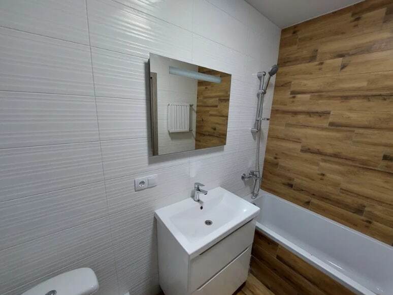 Продажа 2-комнатной квартиры 70 м², Михаила Лушпы просп.