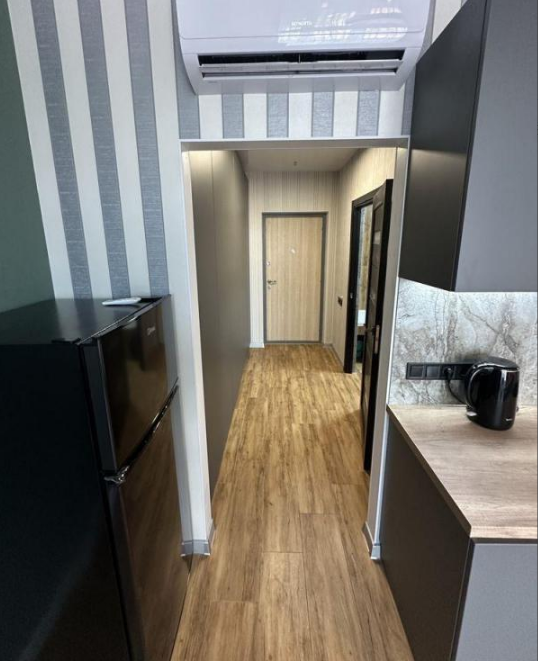 Продаж 1-кімнатної квартири 26 м², Літературна вул.