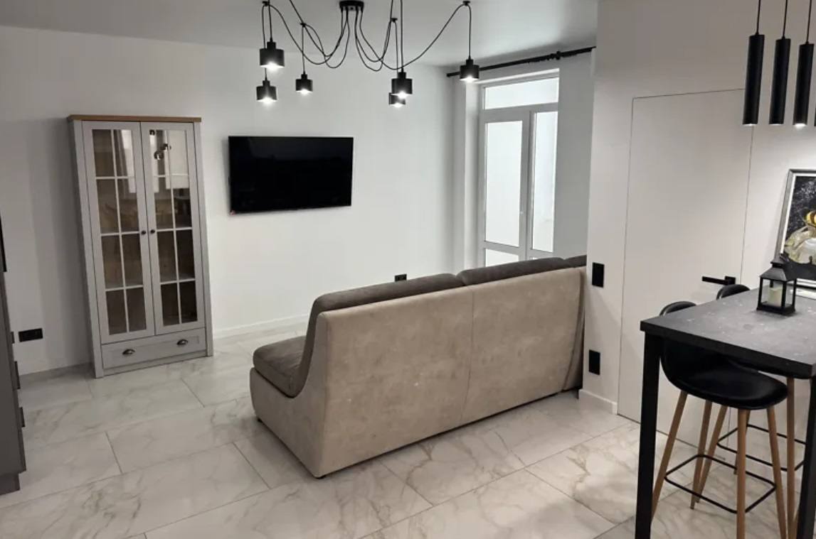 Продажа 2-комнатной квартиры 67.3 м², Харьковская ул.