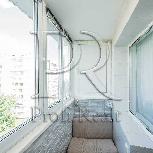 Продаж 3-кімнатної квартири 68 м², Архітектора Вербицького вул., 8