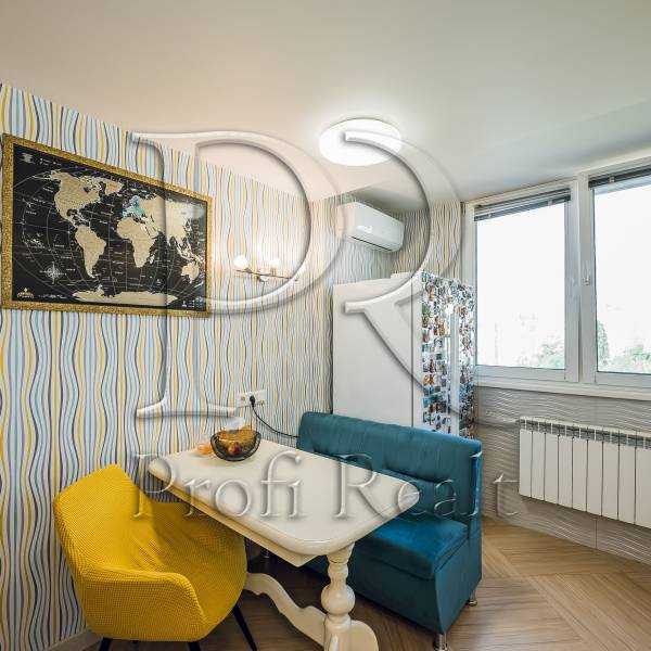 Продаж 3-кімнатної квартири 68 м², Архітектора Вербицького вул., 8