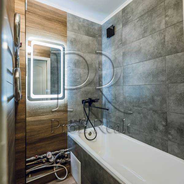 Продажа 2-комнатной квартиры 46 м², Юрия Шумского ул., 10