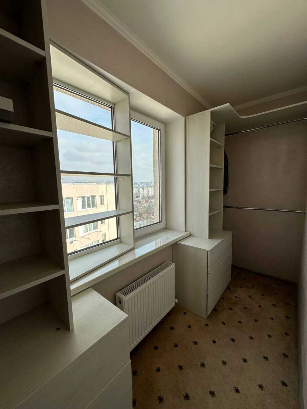 Продаж 3-кімнатної квартири 89.6 м², Вокзальна вул.
