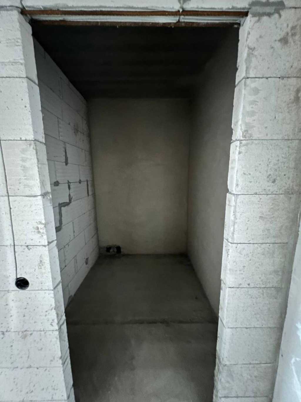 Продаж 2-кімнатної квартири 69.8 м², Довженка вул.