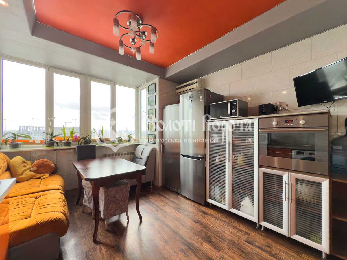Продажа 3-комнатной квартиры 120 м², Харьковское шоссе, 19А