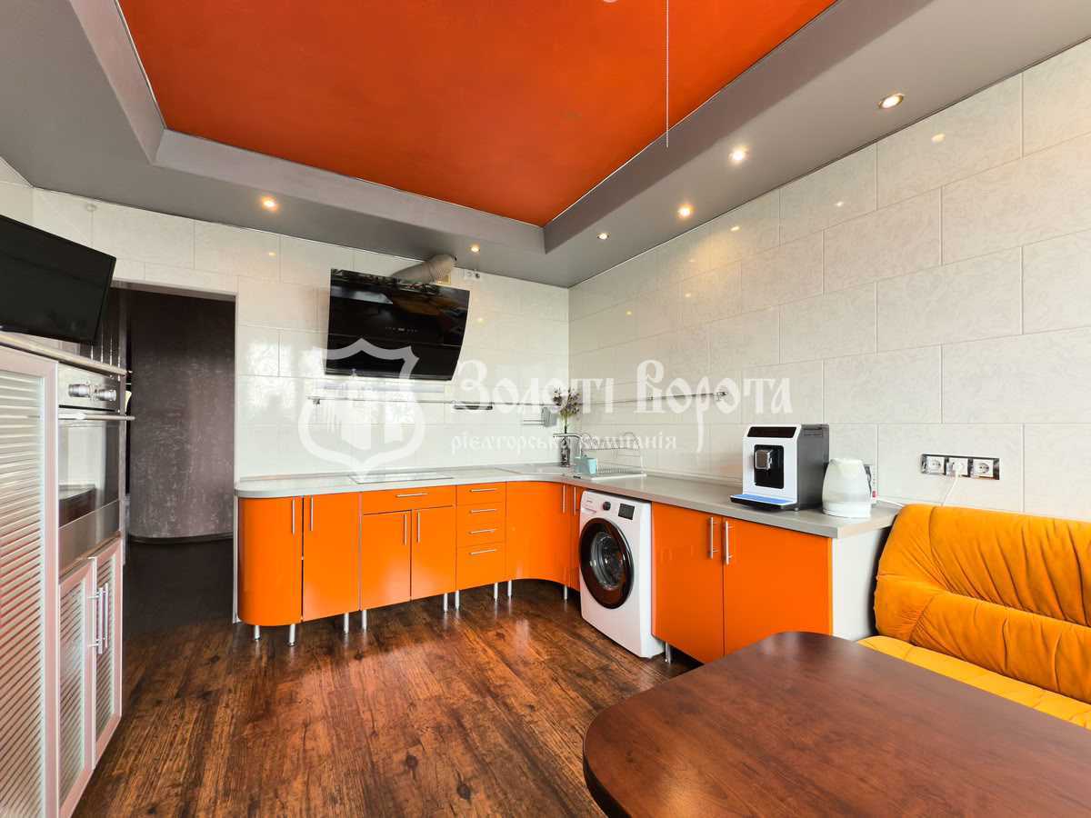 Продажа 3-комнатной квартиры 120 м², Харьковское шоссе, 19А
