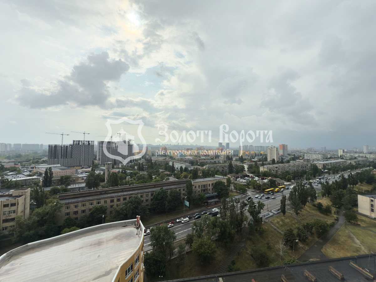 Продажа 3-комнатной квартиры 120 м², Харьковское шоссе, 19А