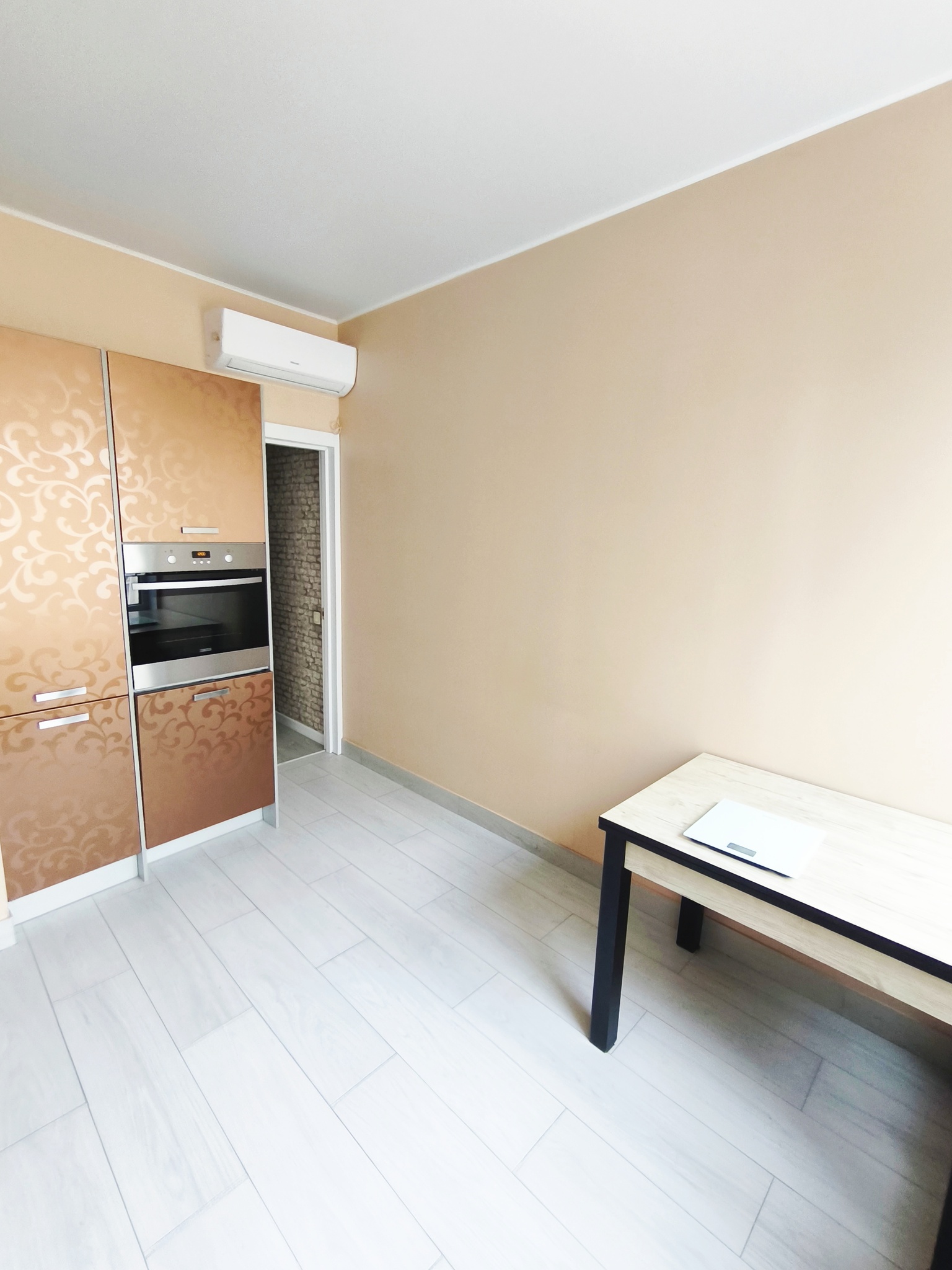Продажа 2-комнатной квартиры 60 м², Каманина ул., 16А/3
