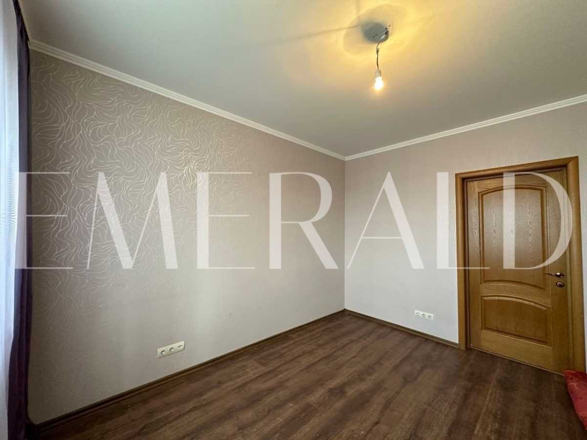 Продаж 3-кімнатної квартири 75.7 м², Володимира Маяковського просп., 23