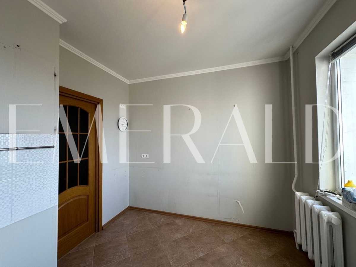 Продаж 3-кімнатної квартири 75.7 м², Володимира Маяковського просп., 23