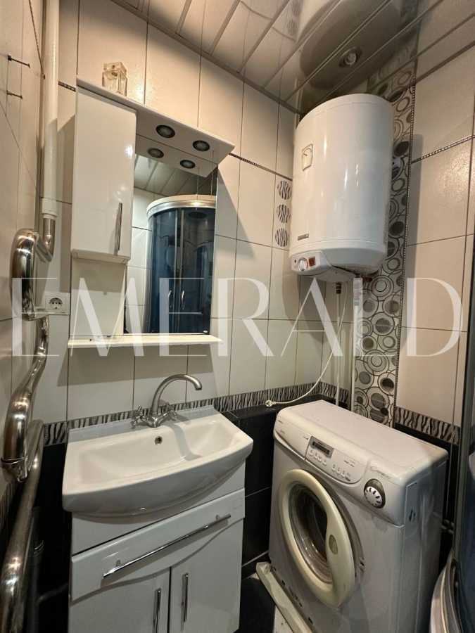 Продаж 3-кімнатної квартири 75.7 м², Володимира Маяковського просп., 23