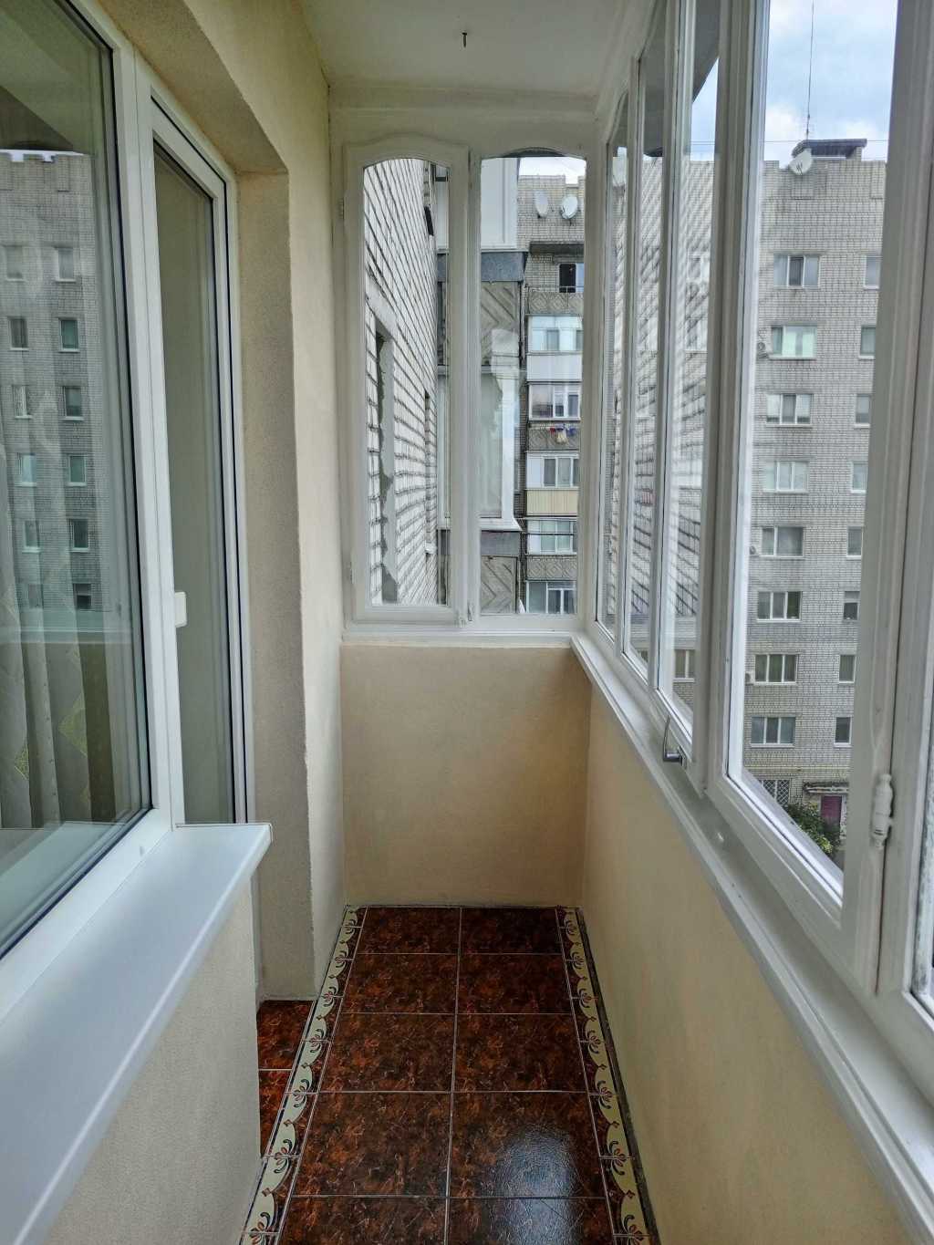 Продажа 3-комнатной квартиры 61.5 м², 278