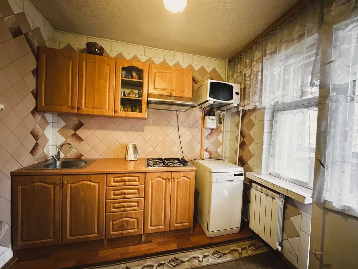 Продаж 3-кімнатної квартири 64 м², Василя Стуса вул., 28