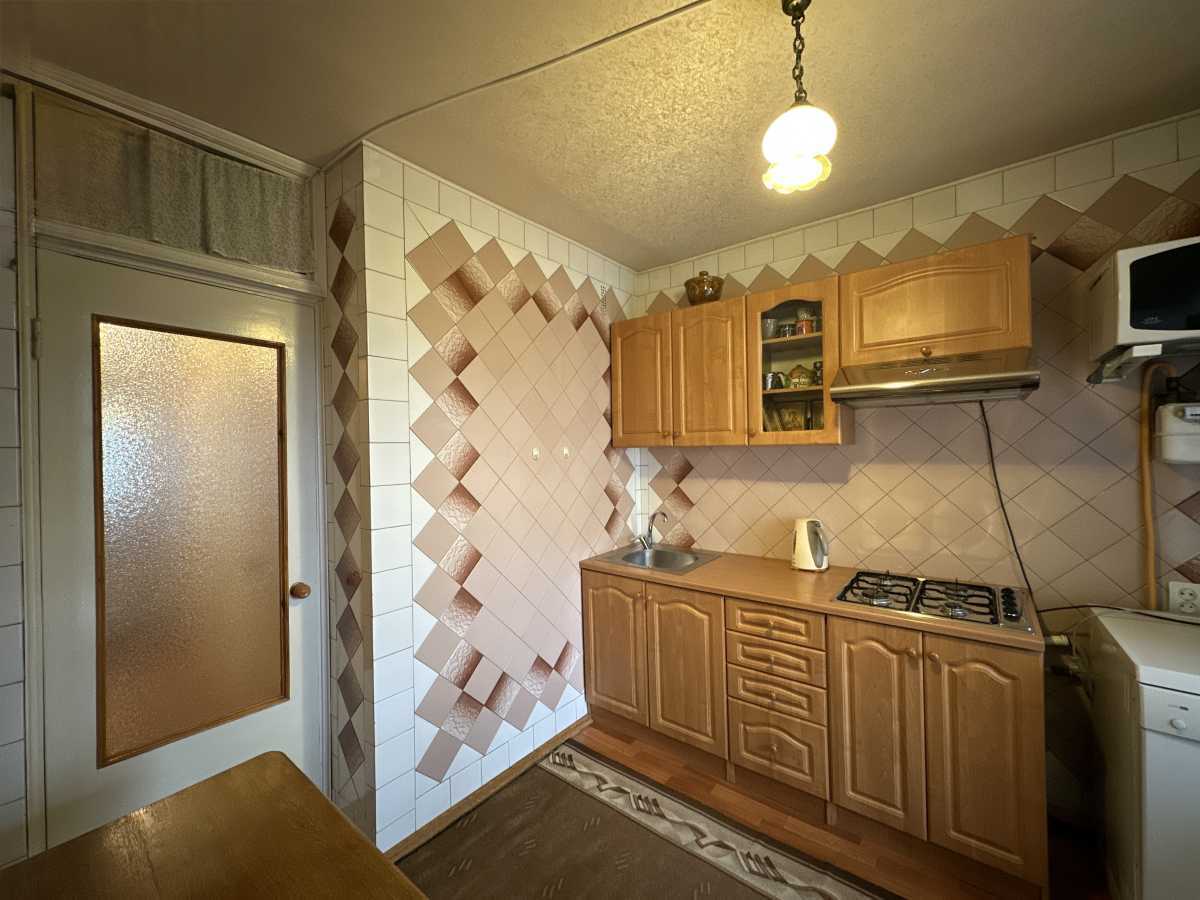 Продаж 3-кімнатної квартири 64 м², Василя Стуса вул., 28