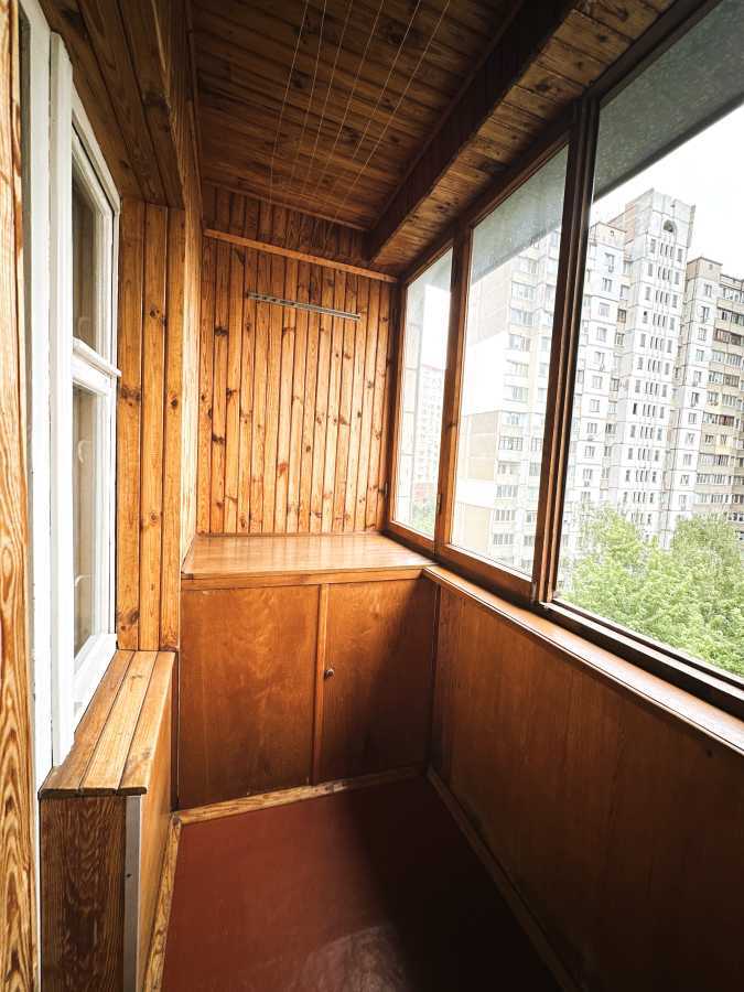 Продаж 3-кімнатної квартири 64 м², Василя Стуса вул., 28