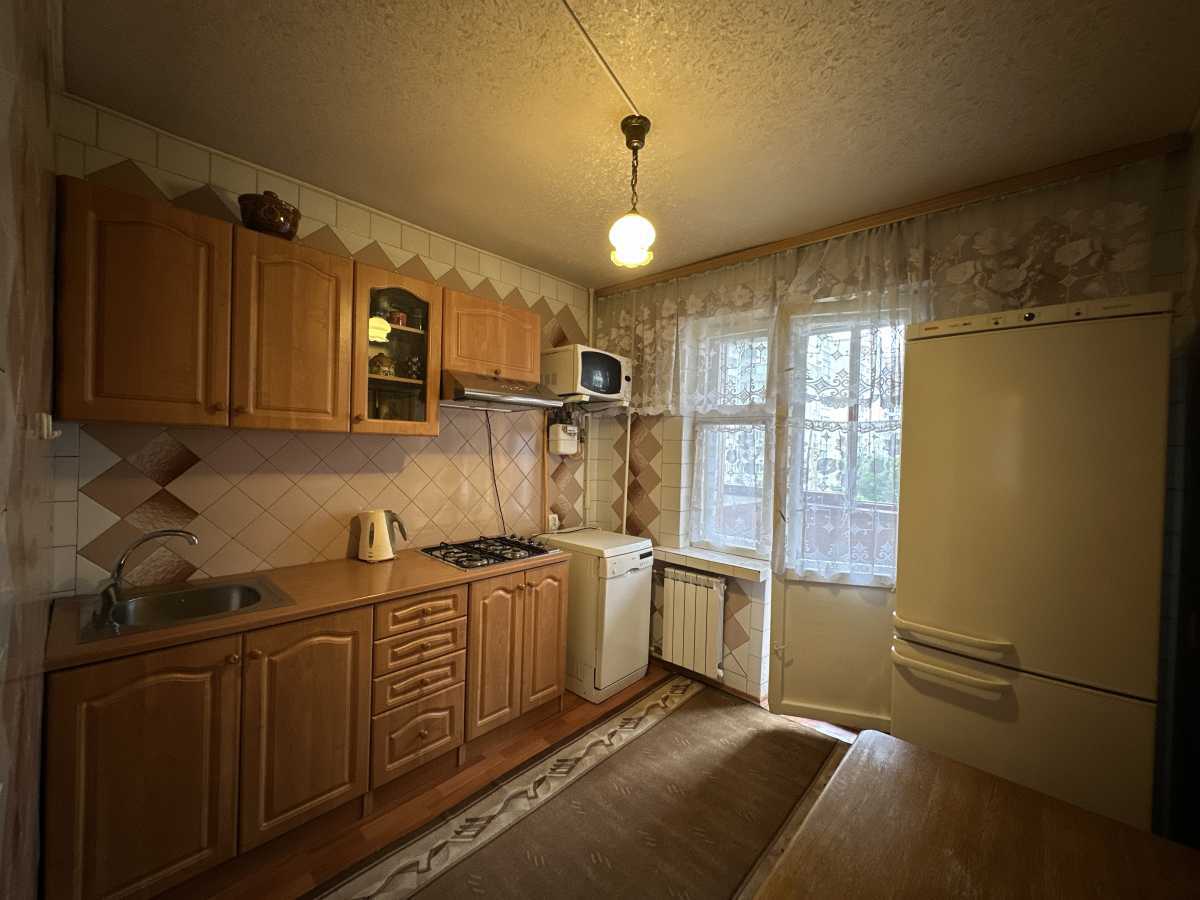 Продаж 3-кімнатної квартири 64 м², Василя Стуса вул., 28