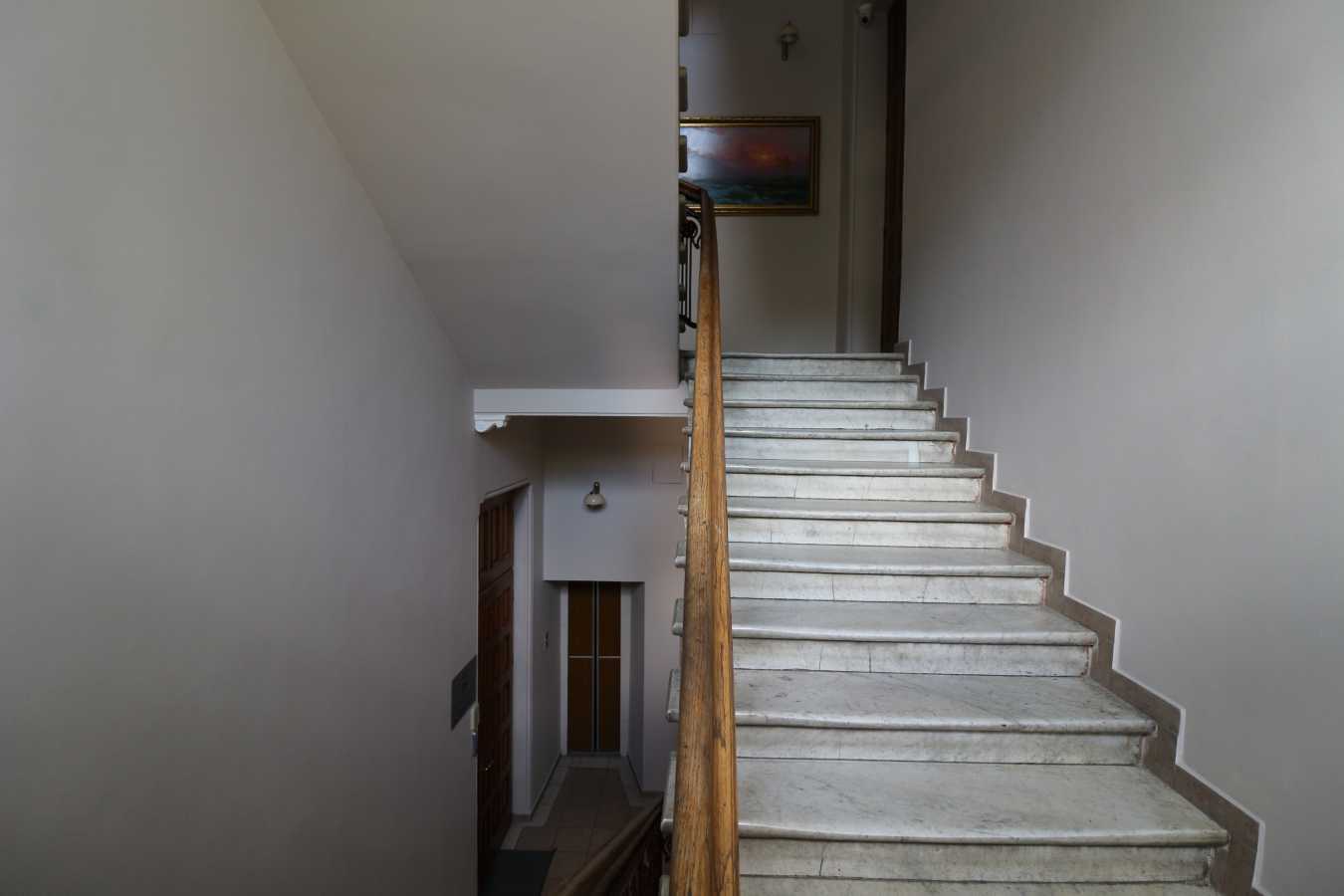 Продаж 4-кімнатної квартири 130.1 м², Малопідвальна вул., 10
