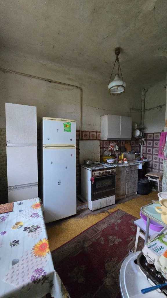 Продаж 3-кімнатної квартири 68.7 м²
