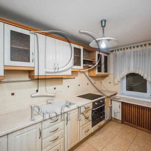 Продажа 3-комнатной квартиры 71 м², Днепровская наб., 13