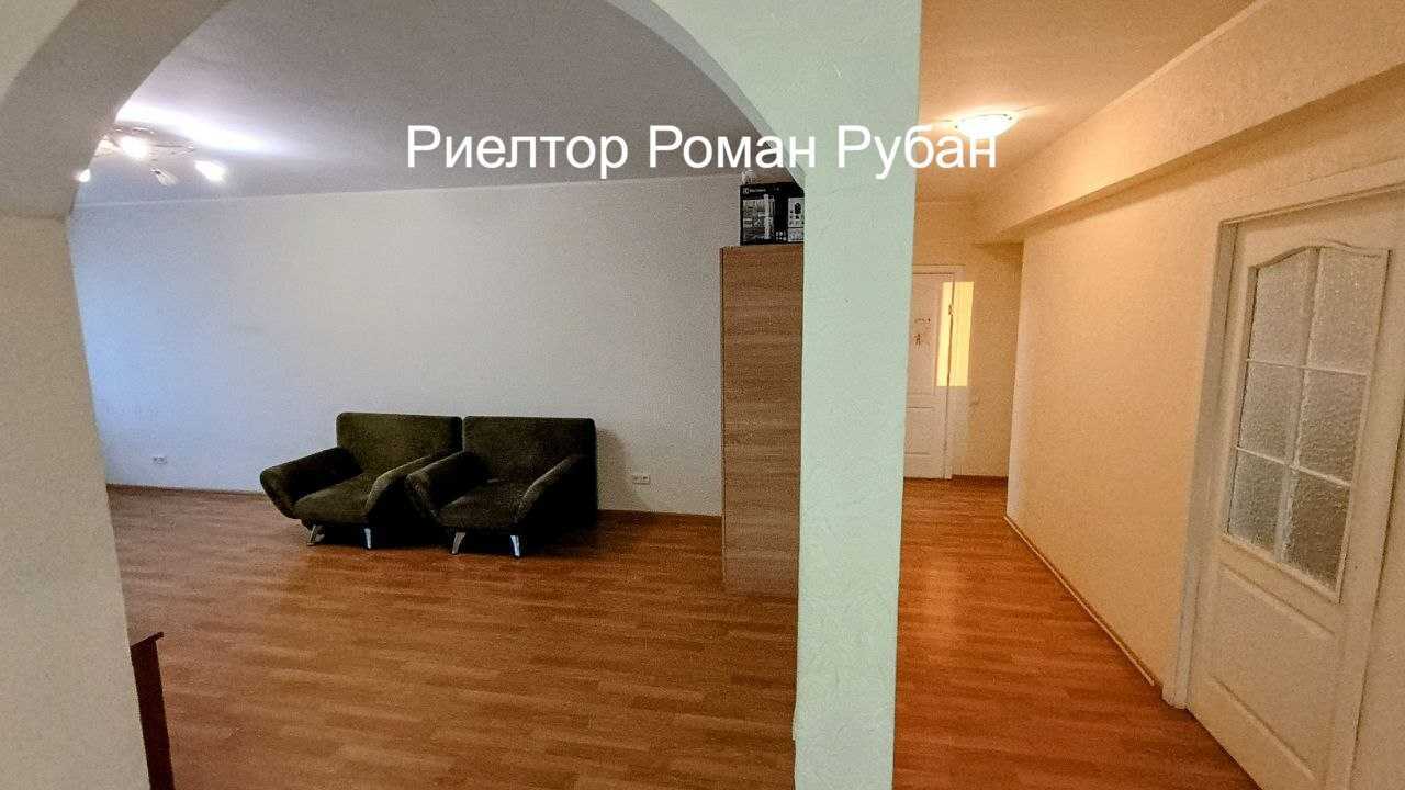 Продаж 3-кімнатної квартири 101 м², Здолбунівська вул., 3Г