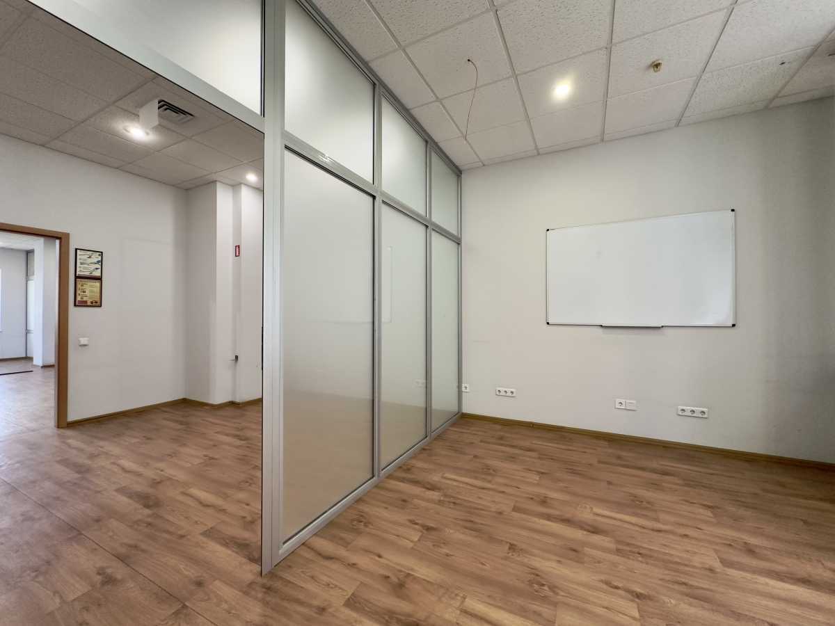 Аренда офиса 385 м², Олеся Гончара ул., 41