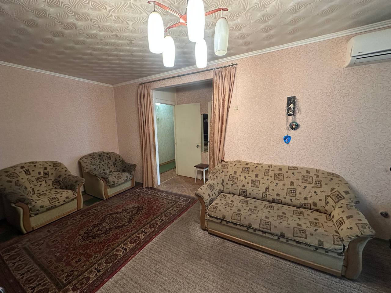Оренда 2-кімнатної квартири 45 м², Богдана Хмельницького просп.