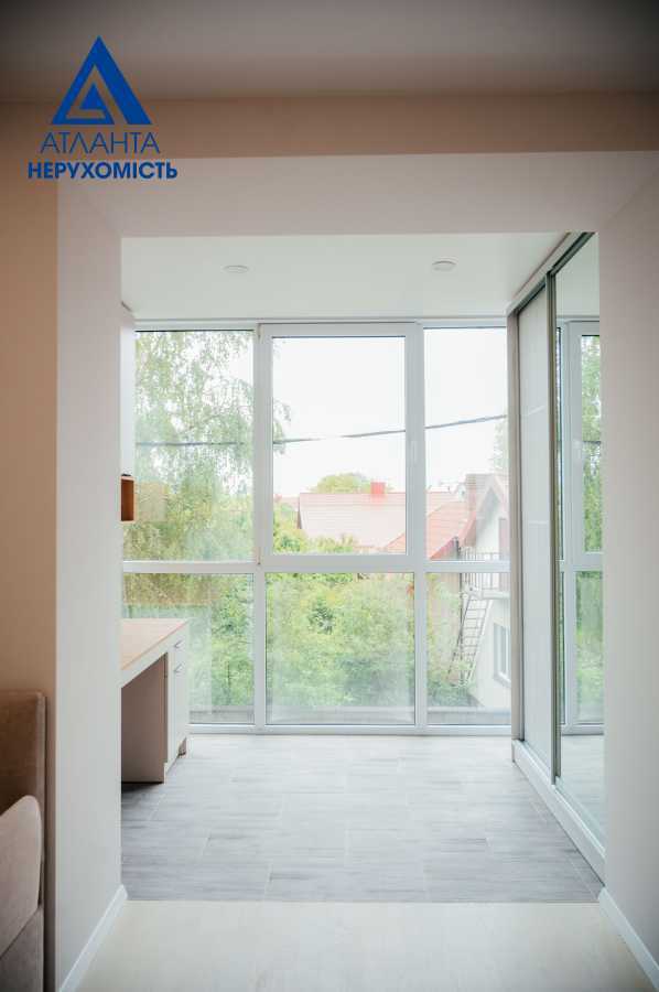 Продажа 2-комнатной квартиры 82 м², Новочерчицкая ул., 5