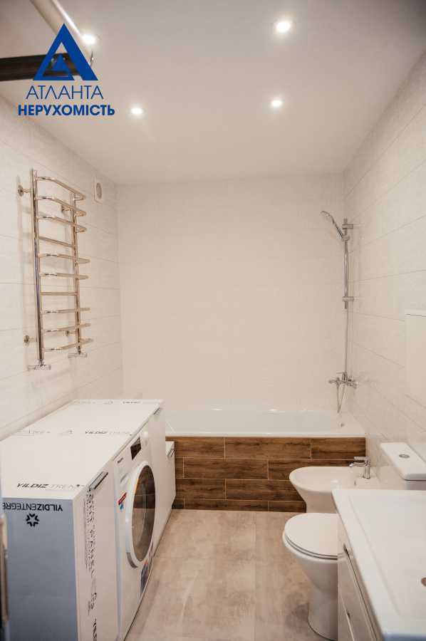 Продажа 2-комнатной квартиры 82 м², Новочерчицкая ул., 5