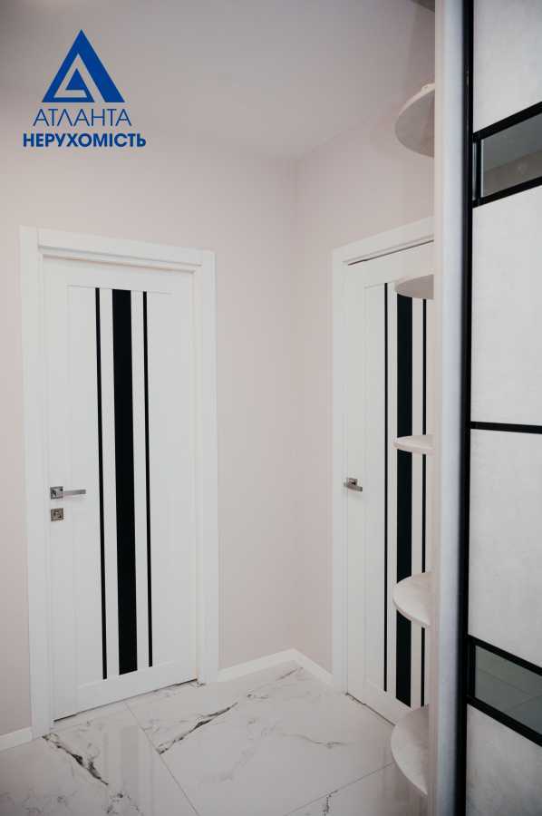 Продажа 2-комнатной квартиры 82 м², Новочерчицкая ул., 5