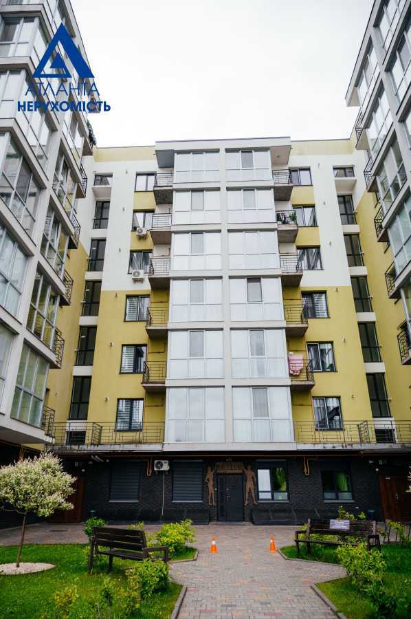 Продажа 2-комнатной квартиры 82 м², Новочерчицкая ул., 5