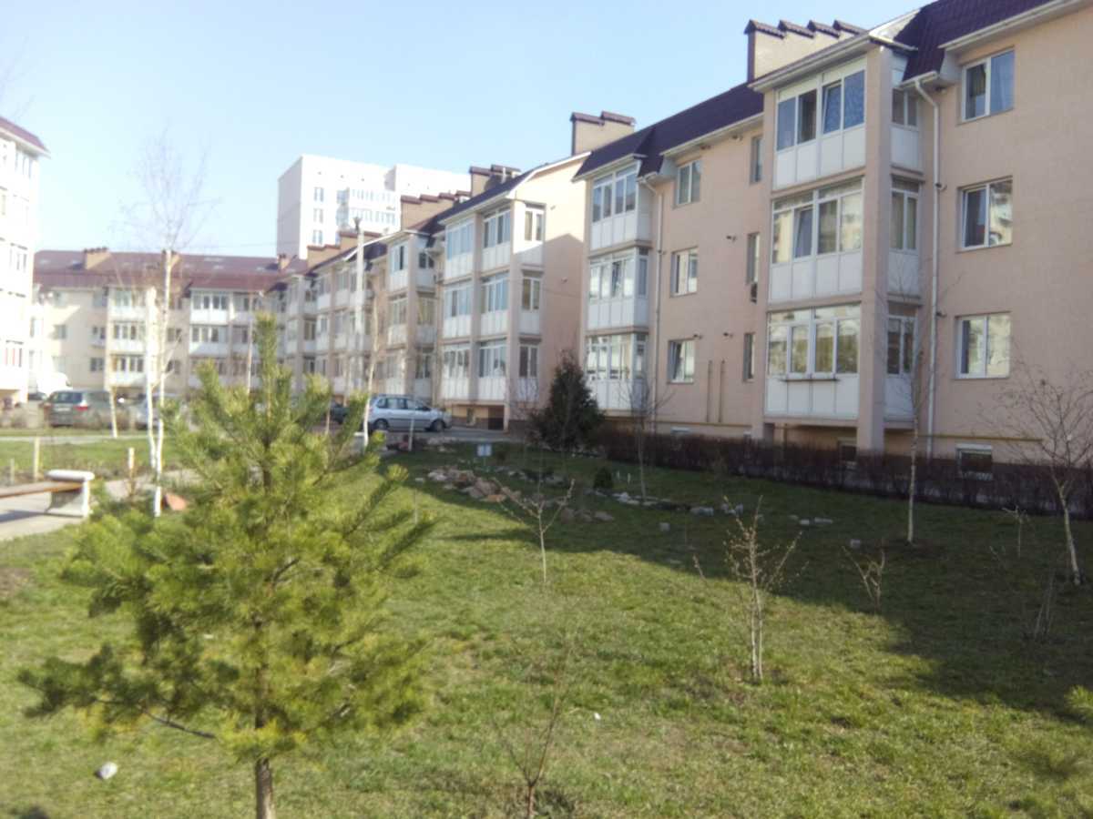 Продаж 3-кімнатної квартири 147 м², Південна, 15