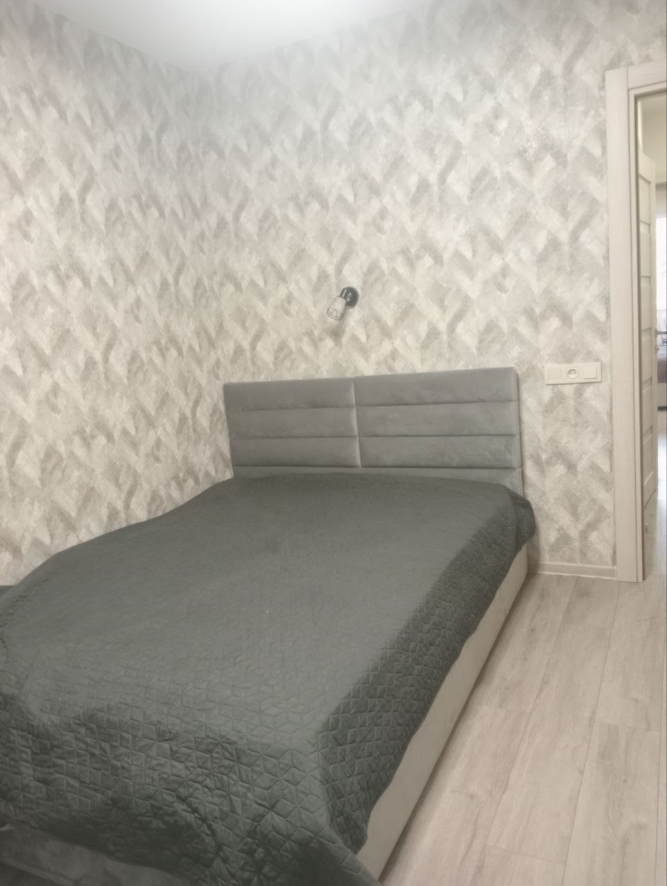 Продажа 3-комнатной квартиры 66 м², Новогодняя ул., 49