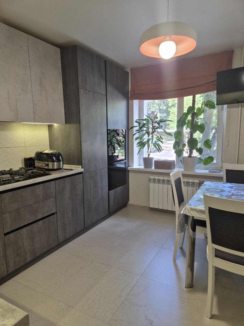 Продажа 3-комнатной квартиры 66 м², Новогодняя ул., 49