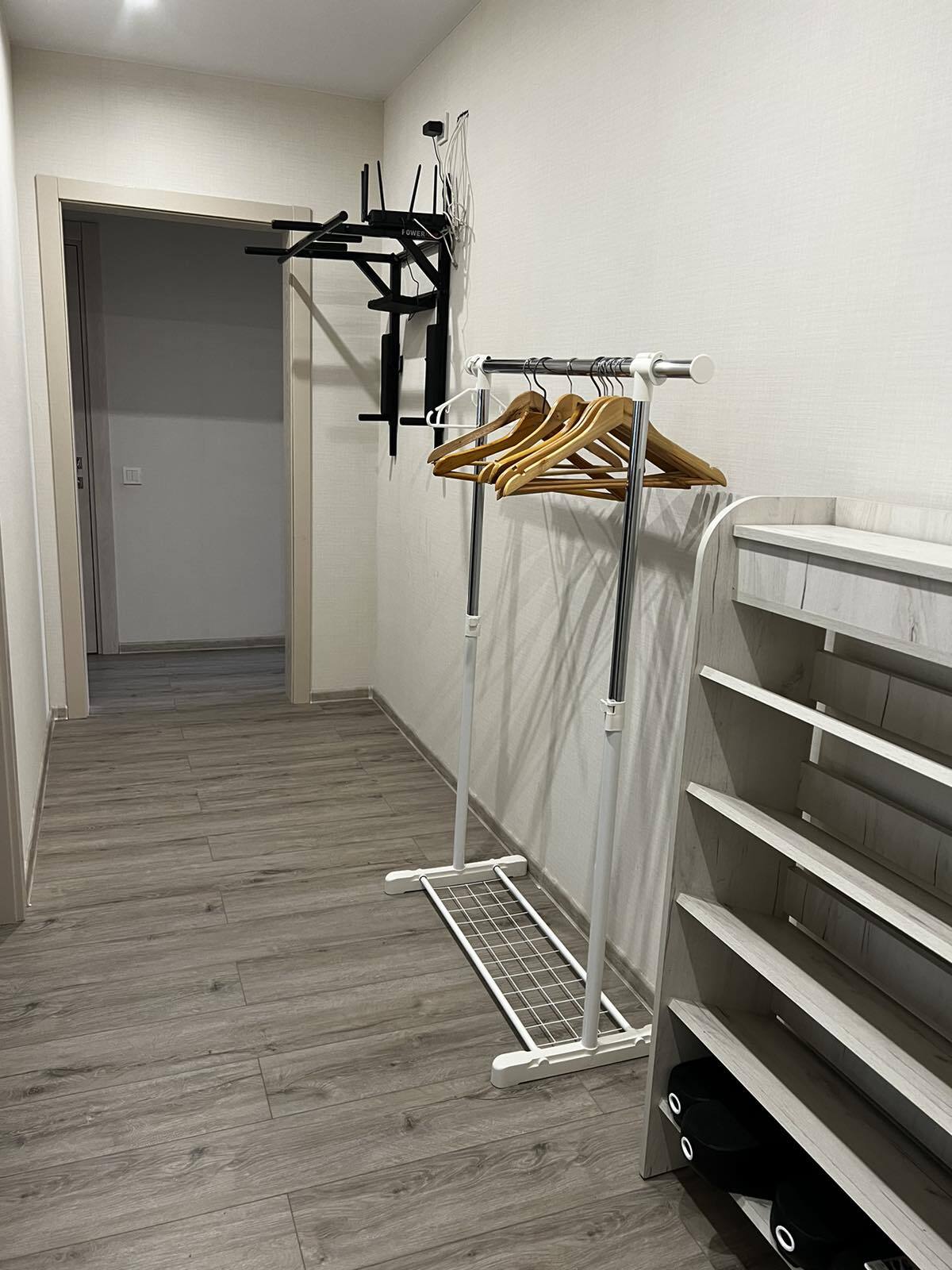 Продажа 3-комнатной квартиры 66 м², Новогодняя ул., 49