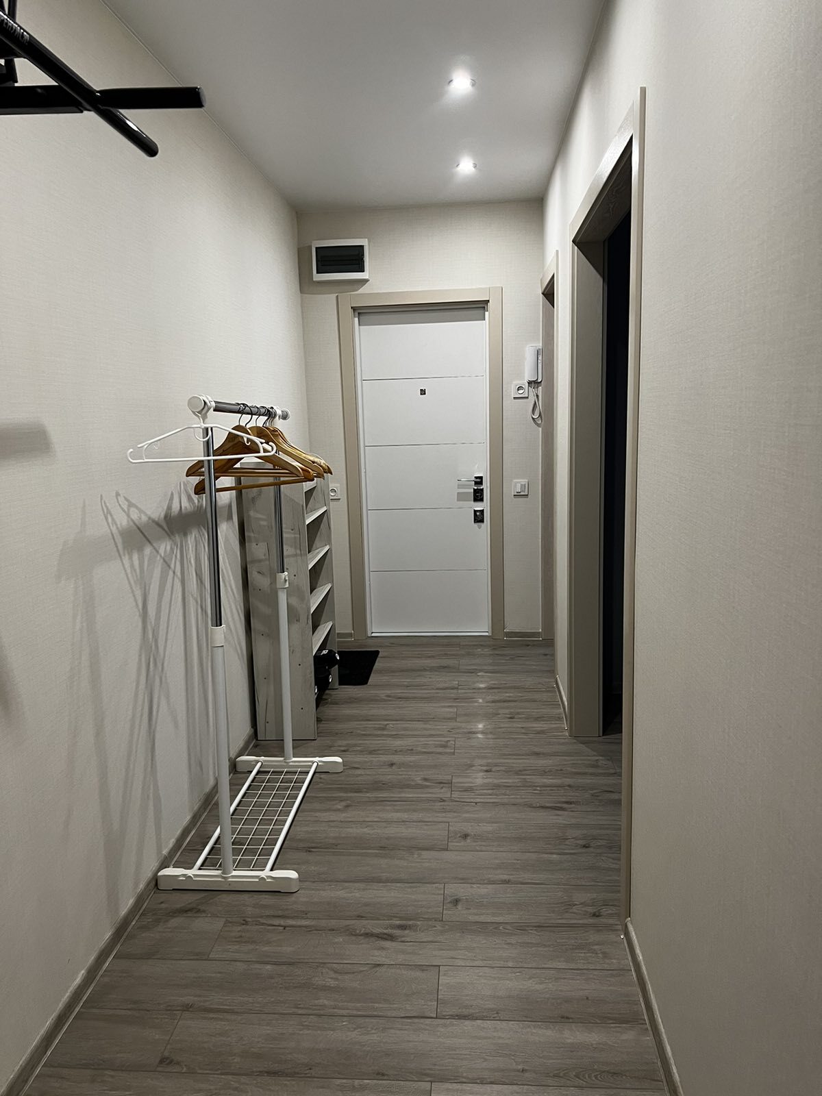 Продажа 3-комнатной квартиры 66 м², Новогодняя ул., 49
