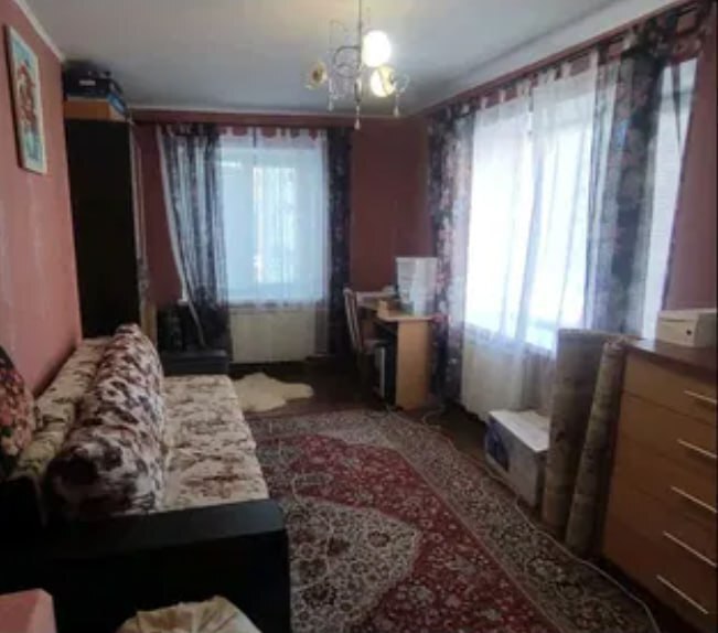Продаж 2-кімнатної квартири 57.6 м², Героїв Крут вул.