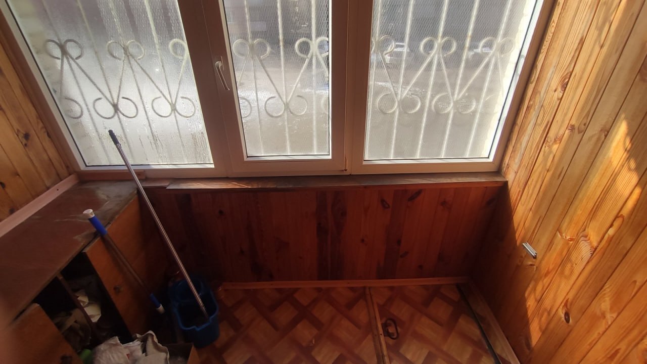 Продаж 2-кімнатної квартири 57.6 м², Героїв Крут вул.