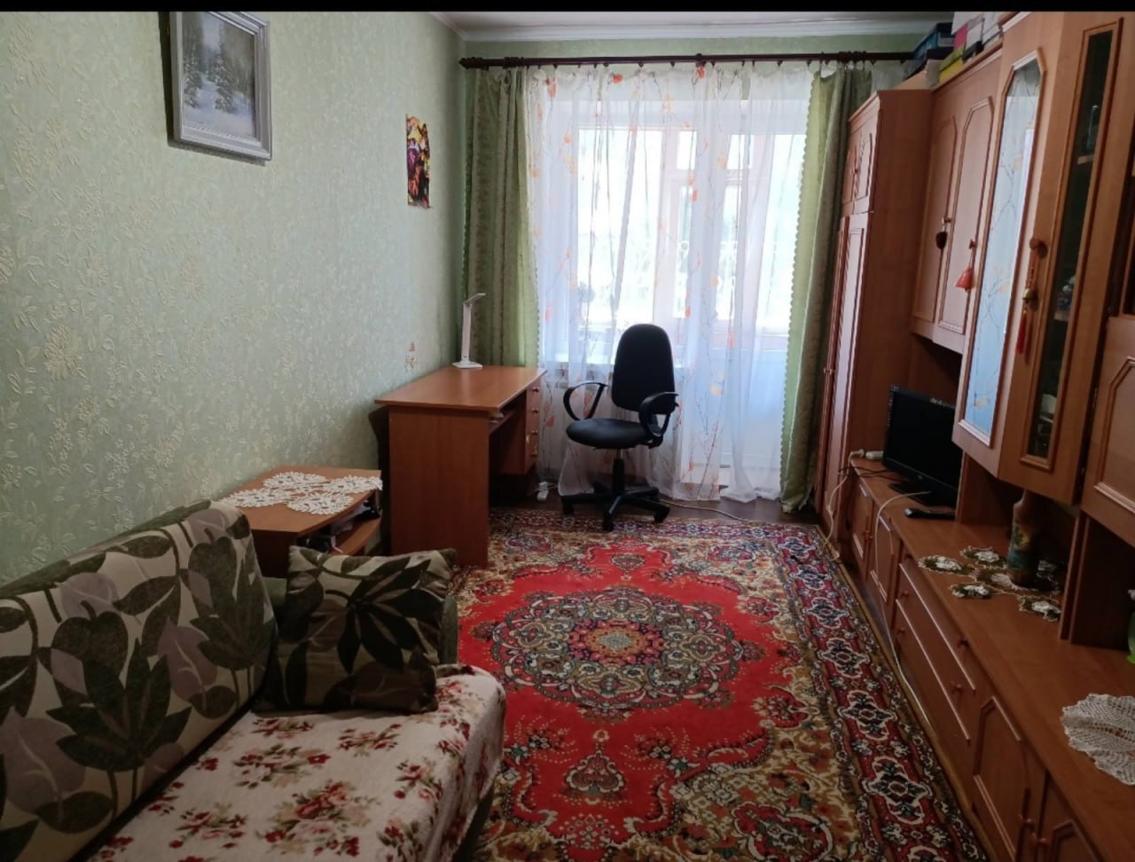 Продаж 2-кімнатної квартири 57.6 м², Героїв Крут вул.