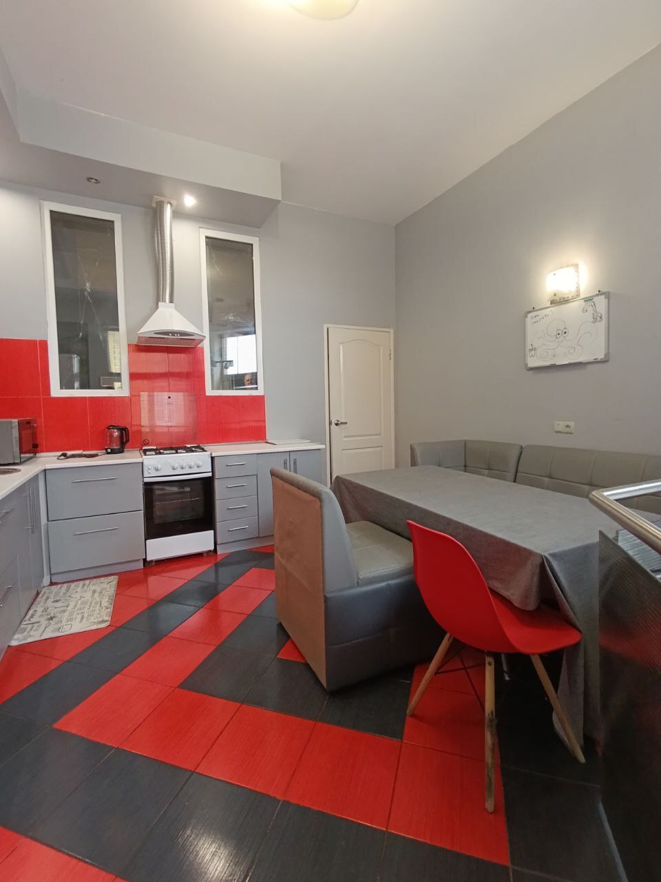 Аренда дома 220 м², Сташкова ул.